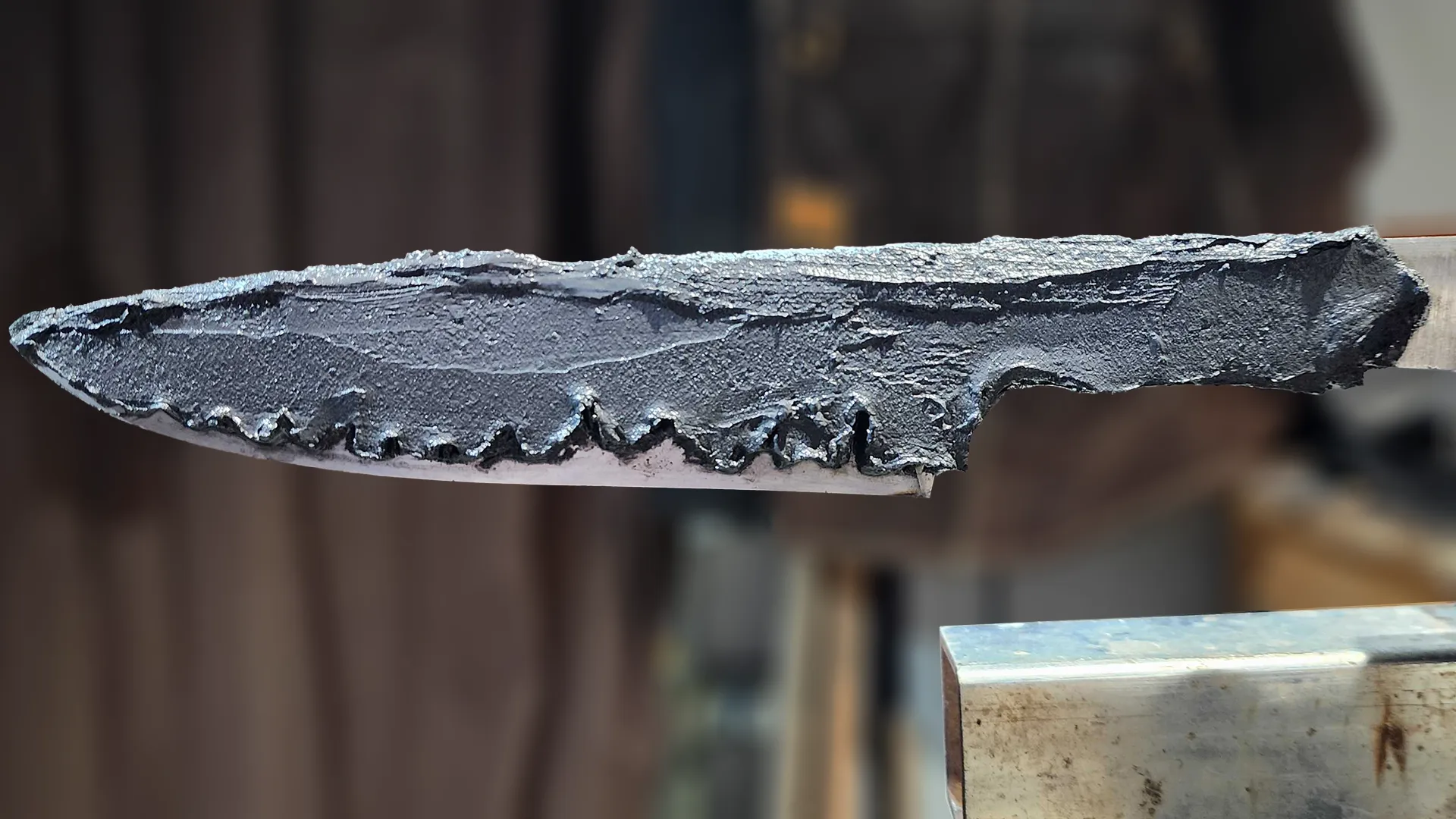 masque enduit hamon couteau