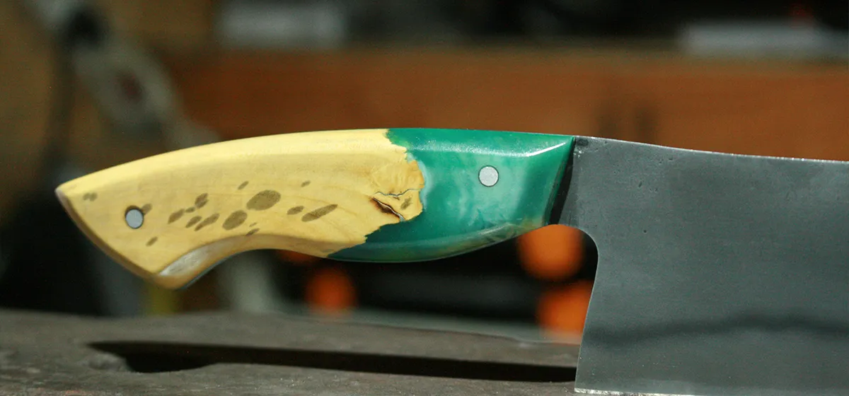 Santoku artisanal trempe sélective argile