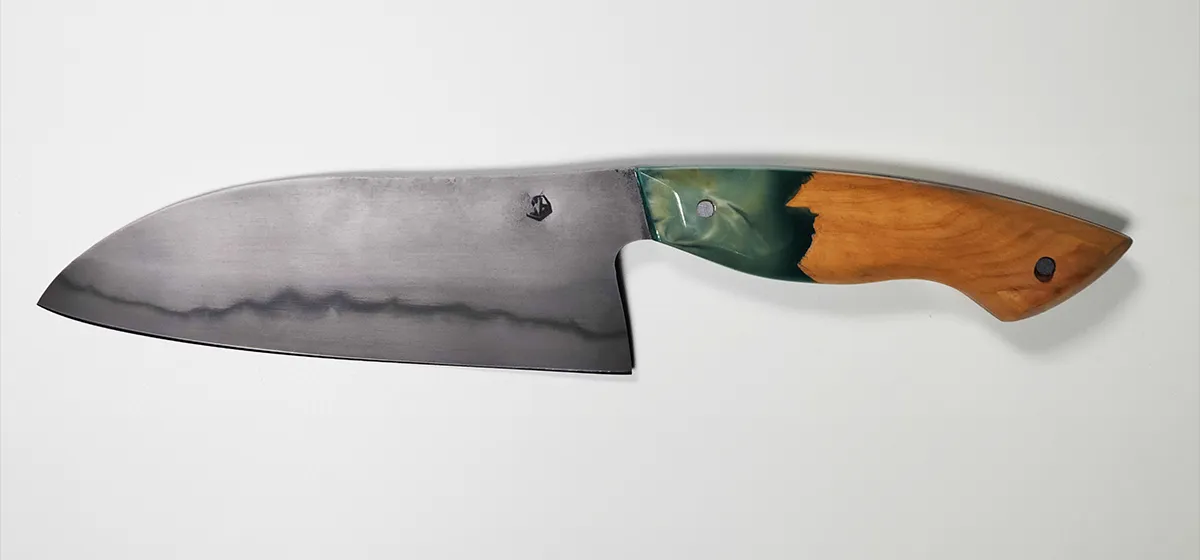 santoku artisanal avec ligne de trempe