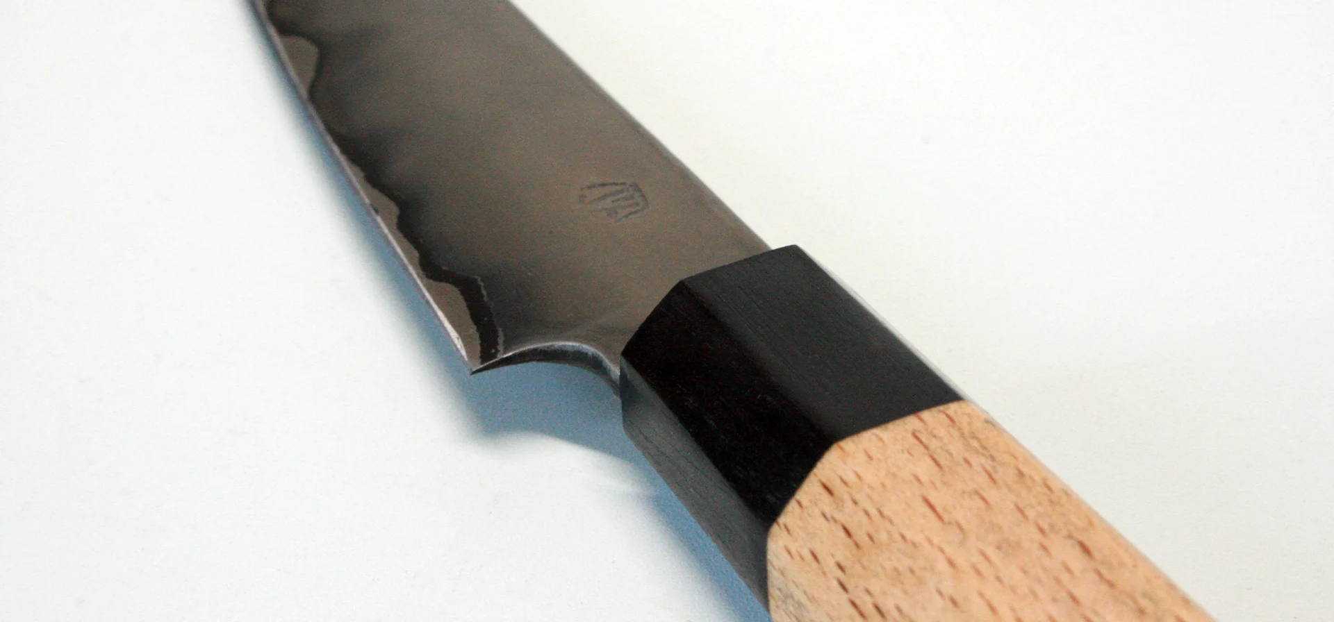 Couteau artisanal Petty Go Mai