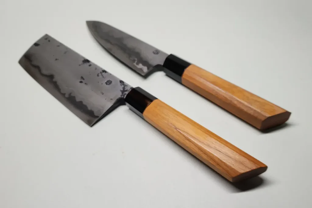 set de couteaux japonais artisanaux