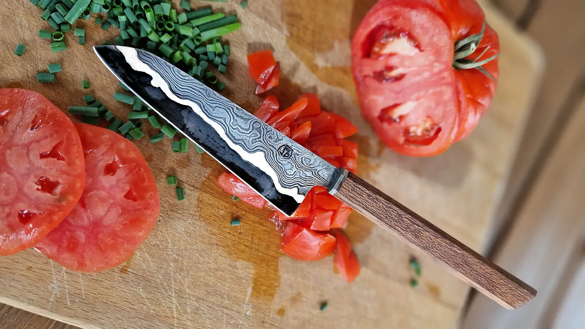 Couteau de Cuisine Japonais artisanal petty profil gyuto Petty gyuto Damas artisanal JVB Forge couteau de cuisine